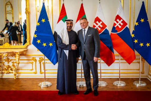 Čína a Spojené arabské emiráty – prečo sa s nimi Slovensko bratríčkuje?