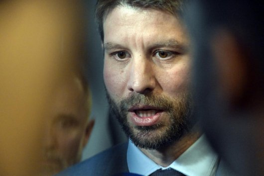 Opozícia nechce rozpravu o odvolávaní T. Tarabu predlžovať