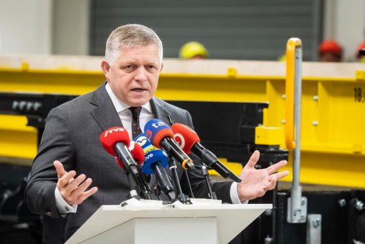 Fico  sa zastal syna Jána Richtera pôsobiaceho v Transpetrole – čo to znamená podľa Eugena Kordu