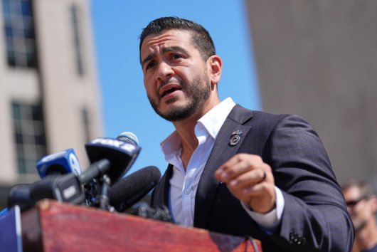 DemWatch: Socialisti silnejú. V Michigane vyhral demokratické primárky Abdul El-Sayed