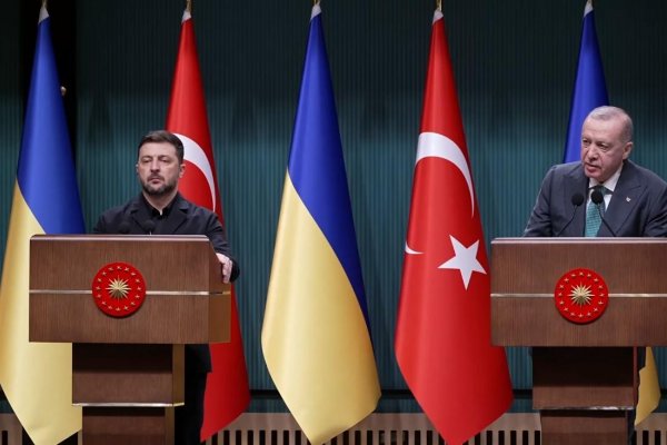 Erdogan na schôdzke so Zelenským vyzval na obnovenie ukrajinsko-ruských rokovaní