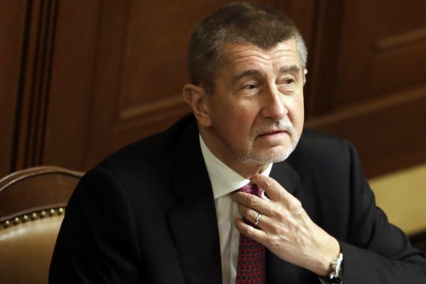 Babiš v úzkých. Žádá, aby se o StB mlčelo. Prý se bude soudiť do konce života