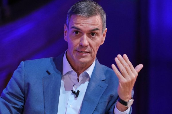 Sánchez: Španielsko začne legalizáciu pobytu migrantov bez dokumentov