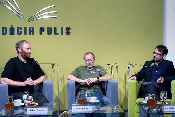 Keď sa klamstvá stanú zbraňou. Diskusia k filmu Veľký vlastenecký výlet