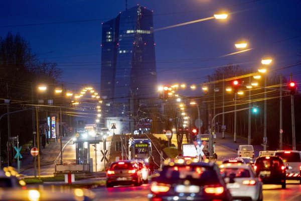 Európska centrálna banka plánuje aj v marci zvýšiť úrokové sadzby