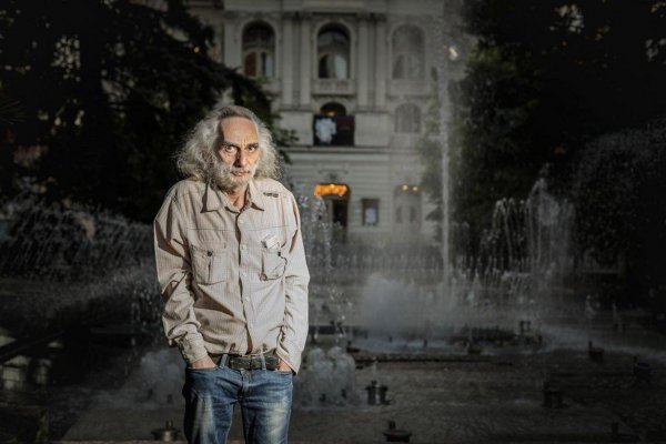 Komentátora Petra Schutza napadli v košickom Auparku, čaká na operáciu – čo to znamená podľa Eugena Kordu