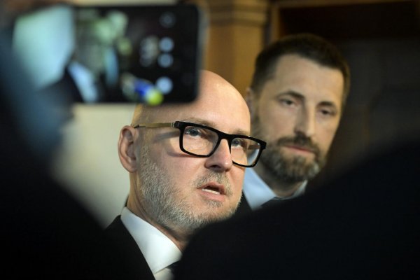 SaS podala trestné oznámenie pre výroky štátnych predstaviteľov o prevrate