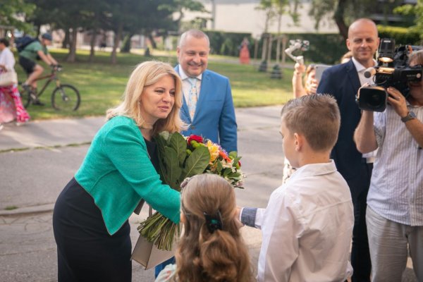 Prezidentka privítala v paláci prvých návštevníkov dňa otvorených dverí