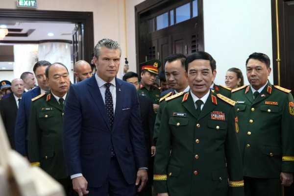 USA chcú prehĺbiť vojenskú spoluprácu s Vietnamom