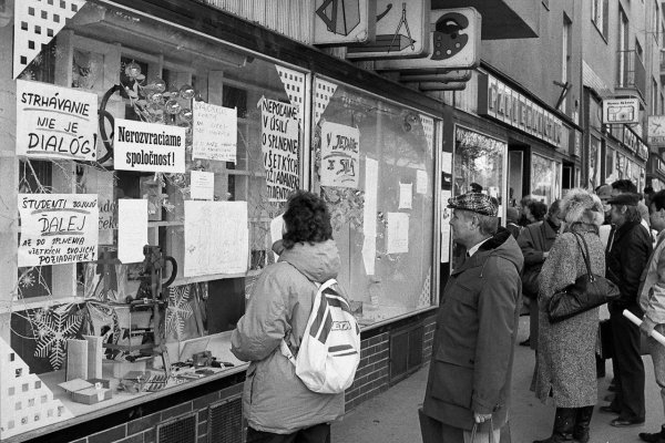 Esej: Naša dnešná kríza – čo všetko je v stávke?