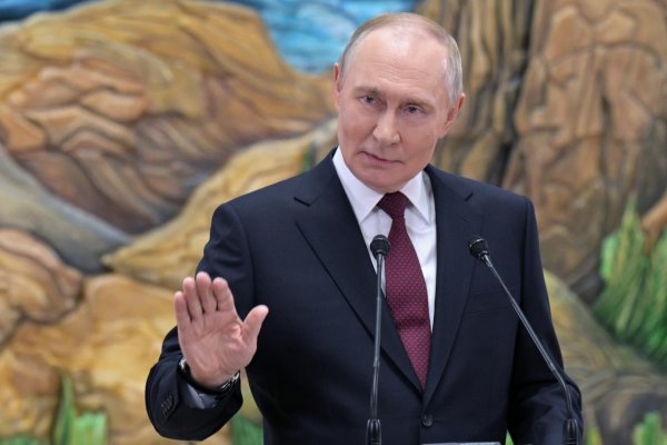 Mier nebude. Putin odmietol podpísať čokoľvek so súčasnou vládou na Ukrajine, informuje ukrajinský web