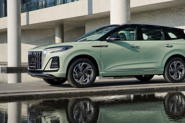 Najlacnejšie SUV od Hongqi je teraz ešte lacnejšie. Výbavou nabité HS3 dostalo limitovanú akciovú cenu len 33 900 eur