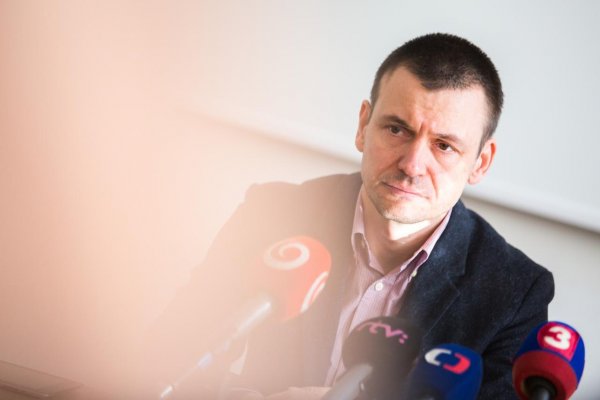 Bývalý tajný Peter Tóth otočil. Zrazu hovorí o dôkazoch proti Zsuzsovej aj svojmu kamarátovi Kočnerovi