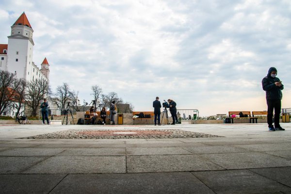 Téma .týždňa: Inflácia politických strán