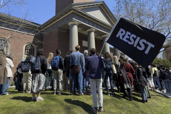 Vláda USA škrtla Harvardu granty za ďalších 450 miliónov dolárov