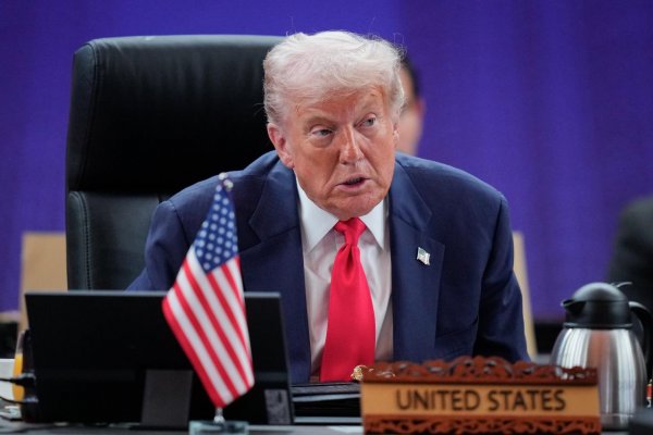 Trump zvýšil Kanade clá o desať percentuálnych bodov, trestá ju za reklamu