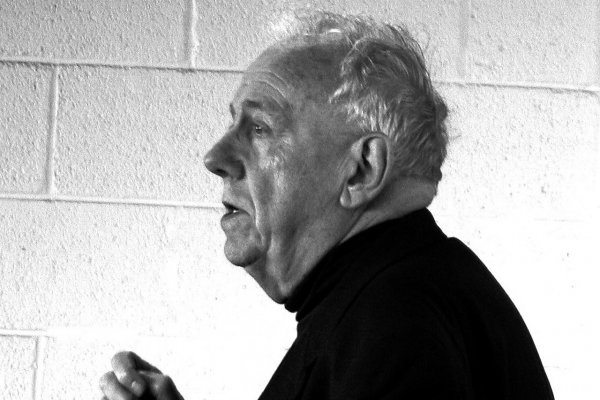 .zvedochtivé čítanie: Alasdair MacIntyre – racionalita ako životopis ľudstva