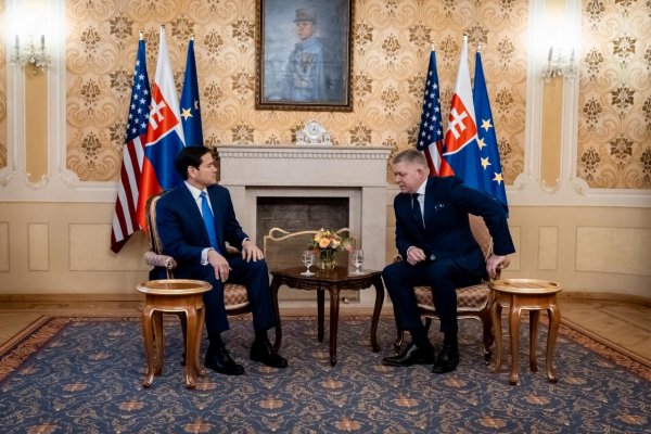 Rusko súhlasí s výrokmi Fica, že ropa sa stala nástrojom vydierania