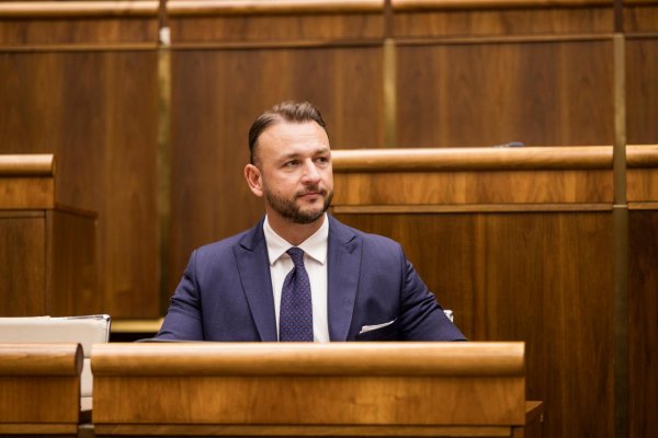 Šutaj Eštok vylúčil politický motív napadnutia Ferenčáka