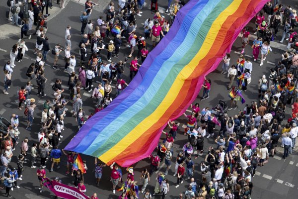 Európska komisia chce zvýšiť ochranu LGBTIQ+ osôb