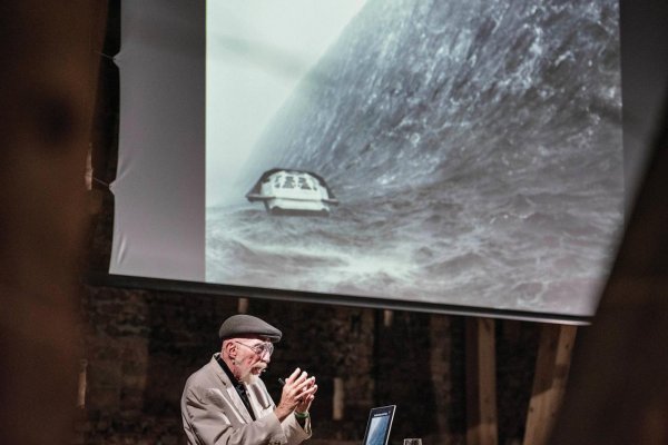 Dal sa pochopiť film Interstellar?