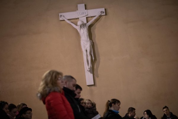 Veriaci sa dištancujú od politikov, ktorí zneužívajú kresťanskú vieru a šíria strach