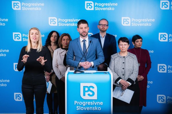 Najvyššie preferencie malo v máji PS, Smer-SD bol druhý, ukázal prieskum AKO