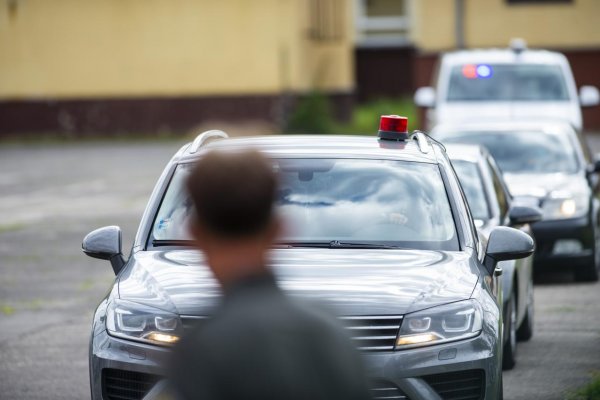 Prokurátor ÚŠP podal návrh na väzbu na štyri osoby, medzi nimi aj na Petra Petrova