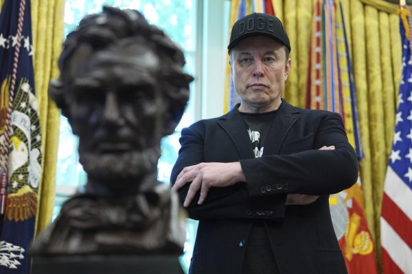 Čo urobil Elon Musk pre demokraciu?