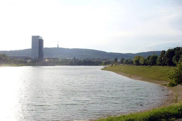 Z Kuchajdy vylovili pneumatiky, kuchynské nádoby i mikrovlnku