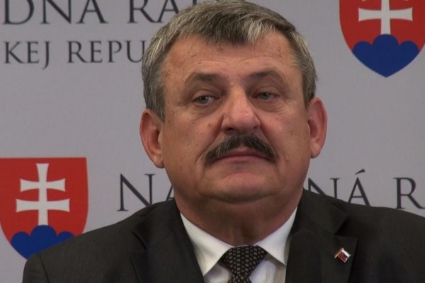 Hrnko reaguje na Kočnerove divadlo – chce zmeny v RTVS a vypočúvať Grendela 