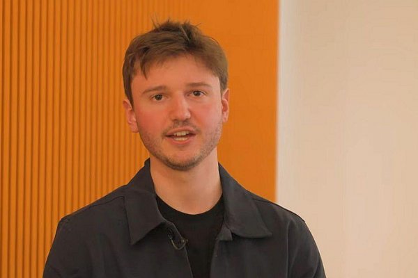 The Economist: Koniec trhu práce? Nezmysel! Umelá inteligencia vytvára úplne nové povolania