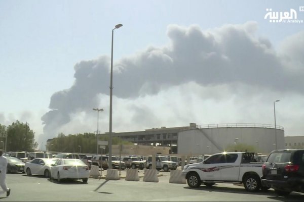 Útoky na saudskoarabské ropné zariadenia zrejme zdvihnú ceny ropy na svetovom trhu