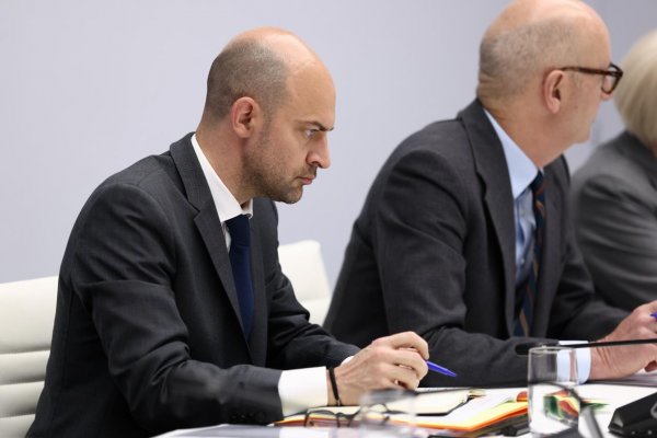 Francúzsky minister zahraničných vecí odsúdil Szijjártóvu podporu Ruska