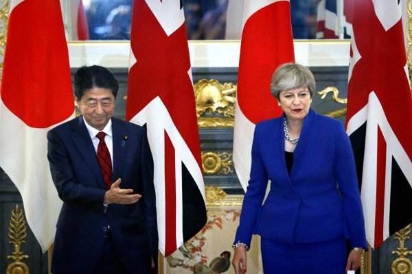 Hladký brexit se zatím nedaří a jiné partnery Británie k obchodům nezlákala