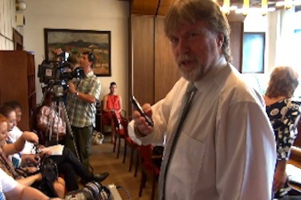 Jarjabek chcel cenzúrovať zasadnutie výboru