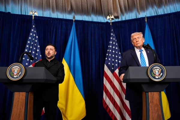 Rokujeme s Trumpom o prítomnosti amerických vojakov v rámci záruk, oznámil Zelenskyj