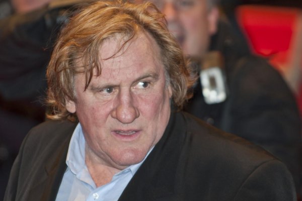 Francúzsky herec Depardieu môže prísť o vyznamenanie Rad Čestnej légie