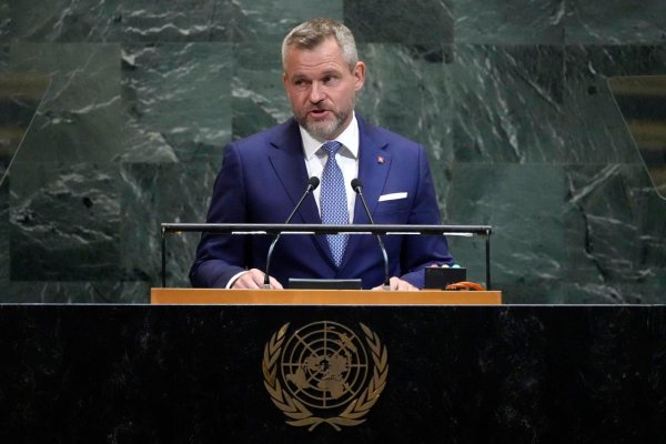Pellegrini podpíše novelu ústavy a neobráti na Ústavný súd