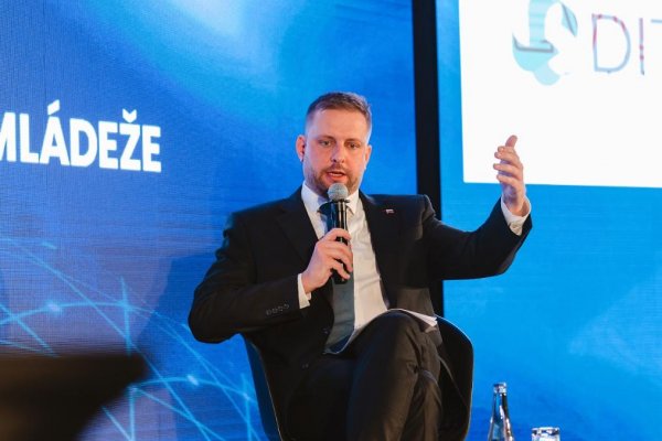 Šaško predstavil návrh novely liekovej politiky, cieľom je zlepšiť dostupnosť liekov