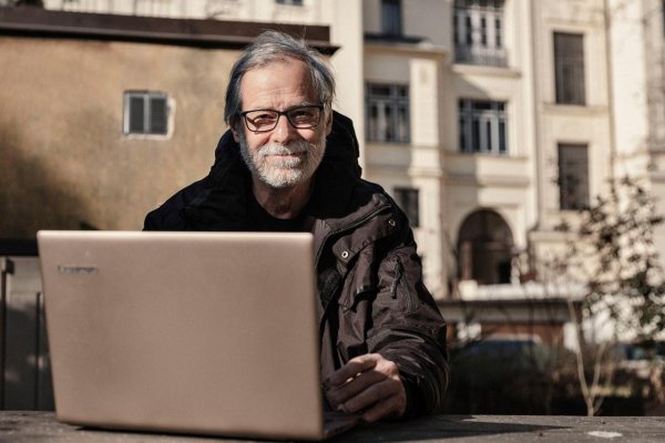 Šimon Jeseňák: Na internete je od začiatku problém s pravdou