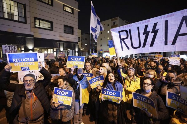 Rusko zatklo 5000 ľudí za jediný deň protestov proti vojne na Ukrajine