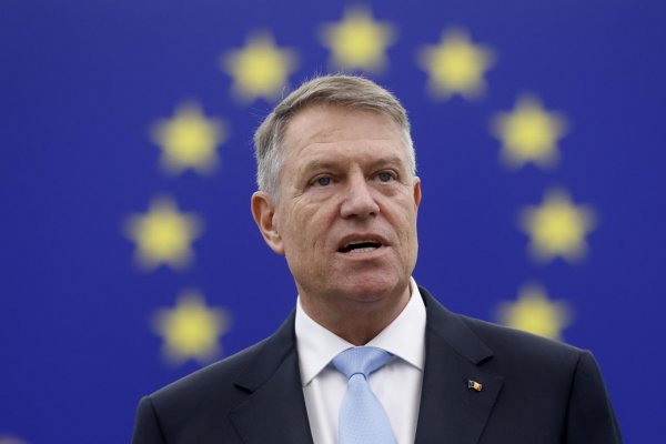 Rumunský prezident Klaus Iohannis stiahol svoju kandidatúru na post šéfa NATO