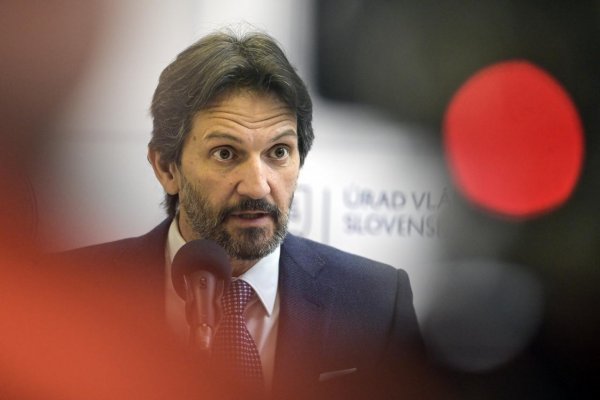 Nadácia Zastavme korupciu: Vláda zbrojí, no chýba jej pri tom transparentnosť