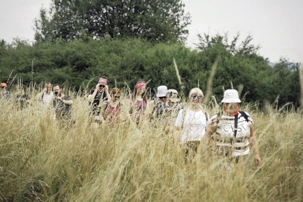 Pamäť a príbehy miest na memoriáli Stopami ukrývaných detí