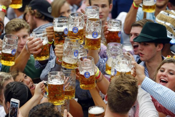 Kvôli koronavírusu zrušili aj nemecký Oktoberfest