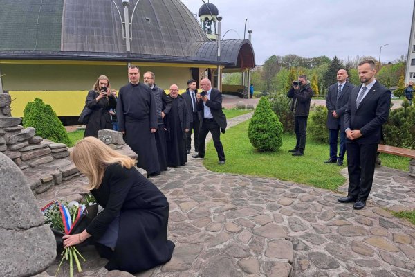 Prezidentka si v Starej Ľubovni uctila obete nešťastia z Podhradia