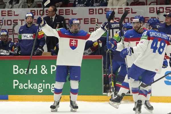 Slovensko vyhralo v dôležitom zápase s Talianskom 3:1. O postupe do štvrťfinále rozhodne zápas s Dánskom