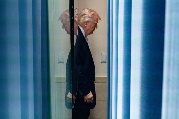 Hovorkyňa Bieleho domu: Iba Trump vie, čo v súvislosti s Iránom urobí