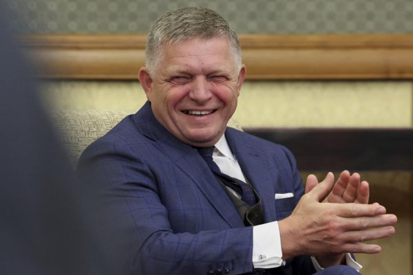 Kto mení na Slovensku štátne zriadenie?